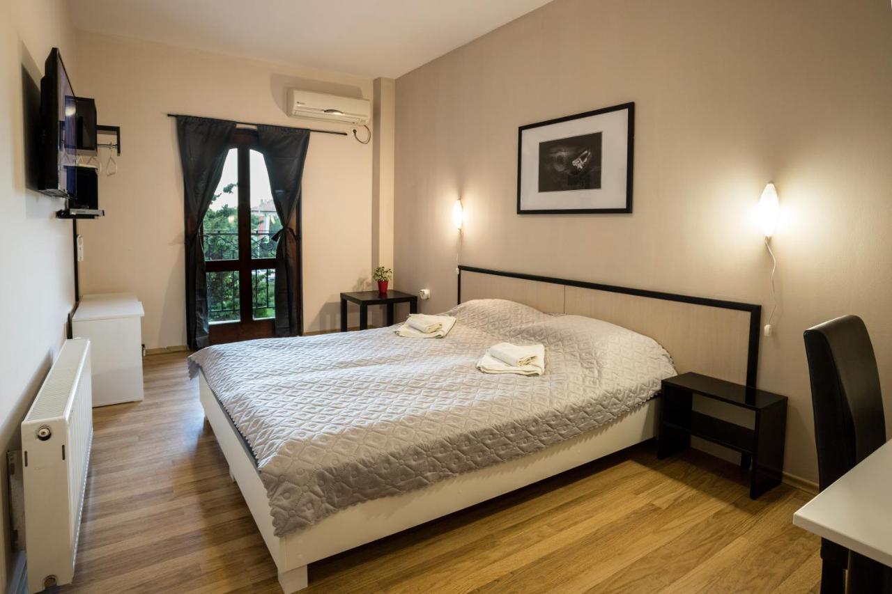 Hanovete Hotel Pliska ภายนอก รูปภาพ